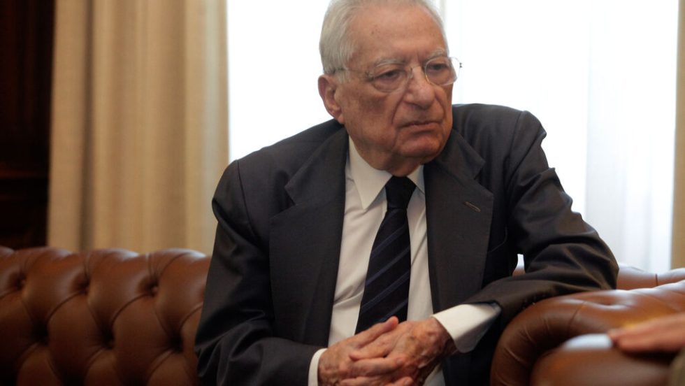 Πέτρος Μολυβιάτης